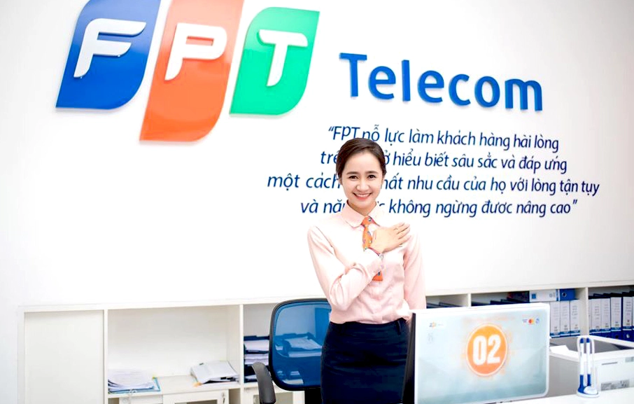 FPT Telecom đồng hành cùng khách hàng "vượt bão"